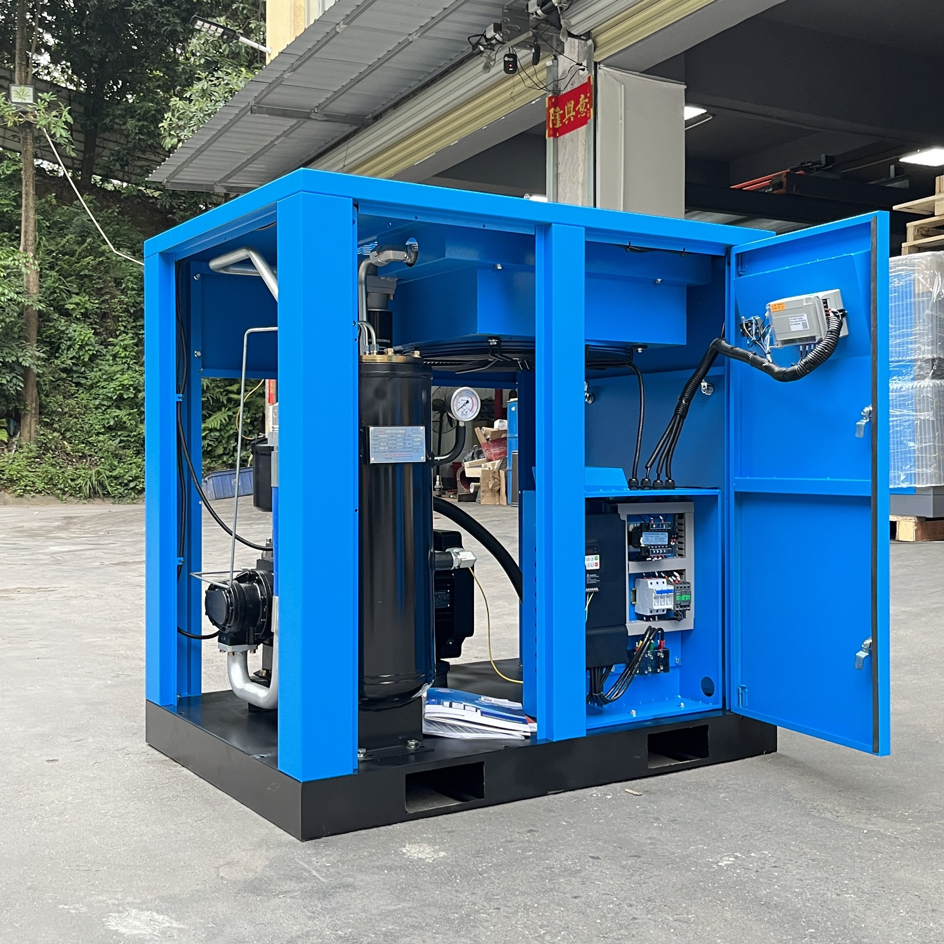 Energy Saving Low Noise Power Frequency 11kw 15hp Screw Air Compressor for Equipment Soot Blowing