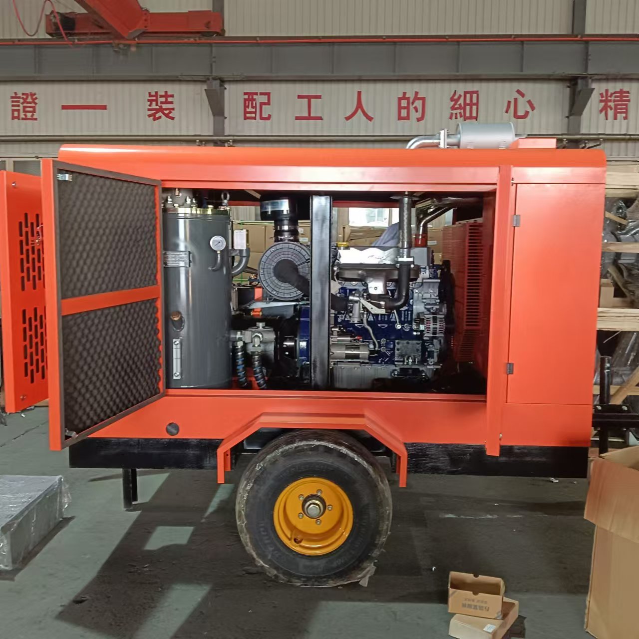 18 bar 17 Flow Capacity Diesel Engine Screw Compressors Portable air Compressors for Construction Work Mine Drilling Rig