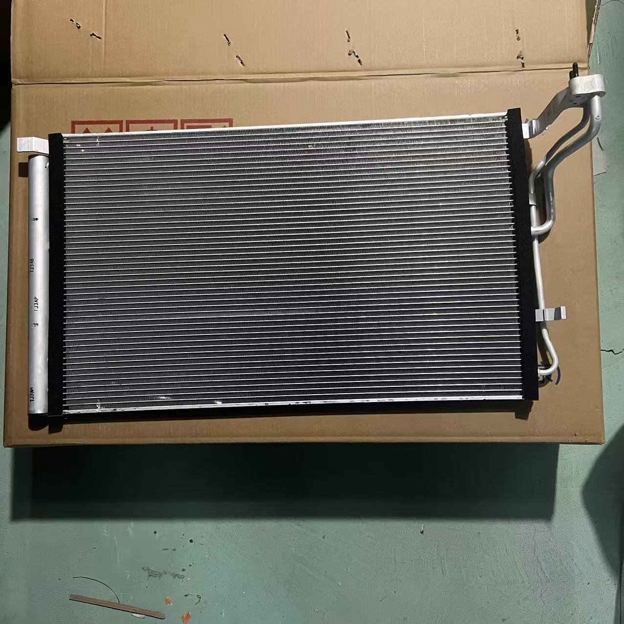 OEM 97606BU400 Car Auto Parts Air Conditioning AC Cooling Condenser for Hyundai Elantra