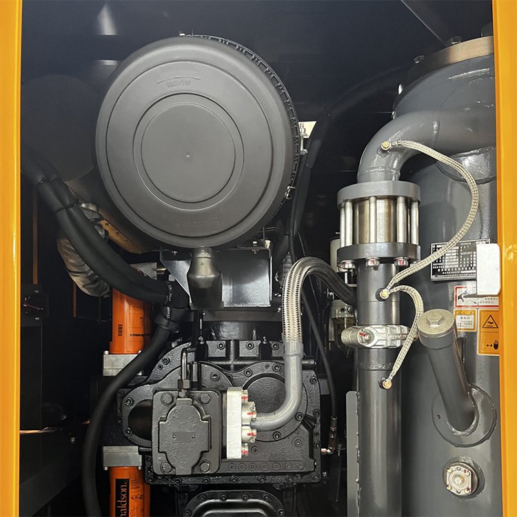 31m³/min 31bar Diesel air Compressor 1120cfm Crushing Drilling Deep Water Well Or Pile Foundation Or Engineering Mine Hammer