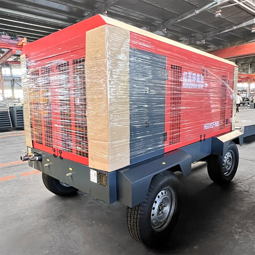 HGD132-14D 500cfm 14Bar Diesel Engine Screw air Compressors 4 Wheels air Compressors for Construction Work Mine Drilling Rig