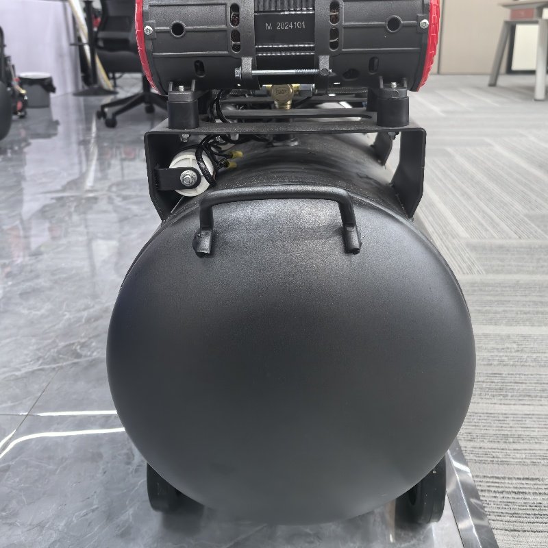 Portable Oil-Free Air Compressors 270L/min Capacity Three-Head Sales Engine and Motor Core Components Oil-Less Configuration
