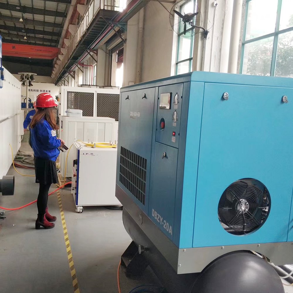 High-Performance 16 Bar 20HP Screw Air Compressor with Integrated Dryer