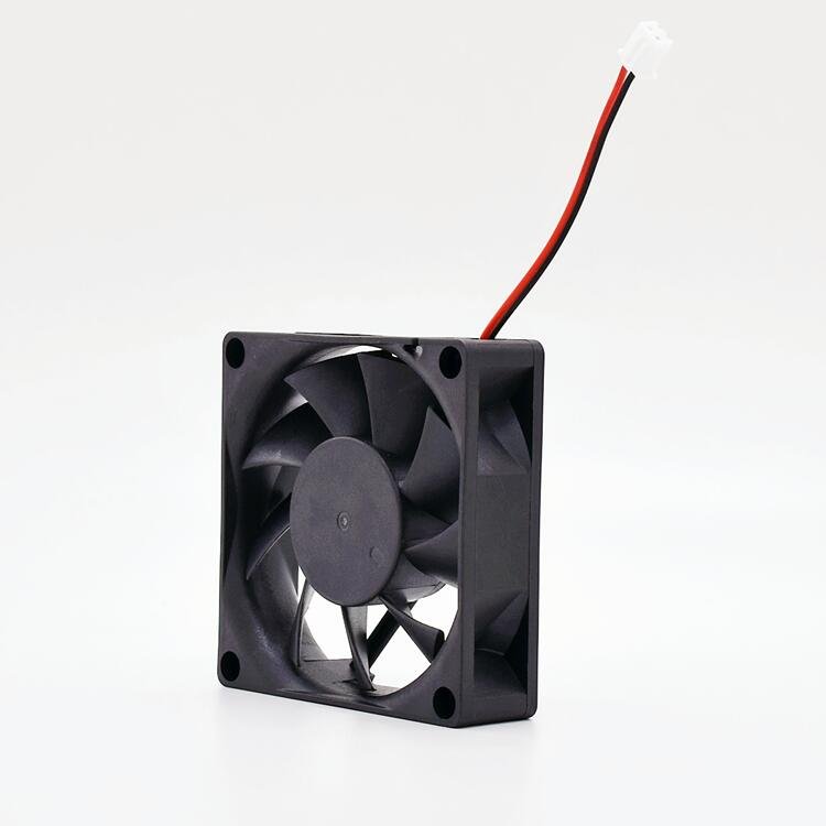 70 * 70 * 20mm Axial Flow Fan 7020 High air Volume Fan 5V1V24V Factory Customized High-speed ultra Quiet 70MM Cooling Fan