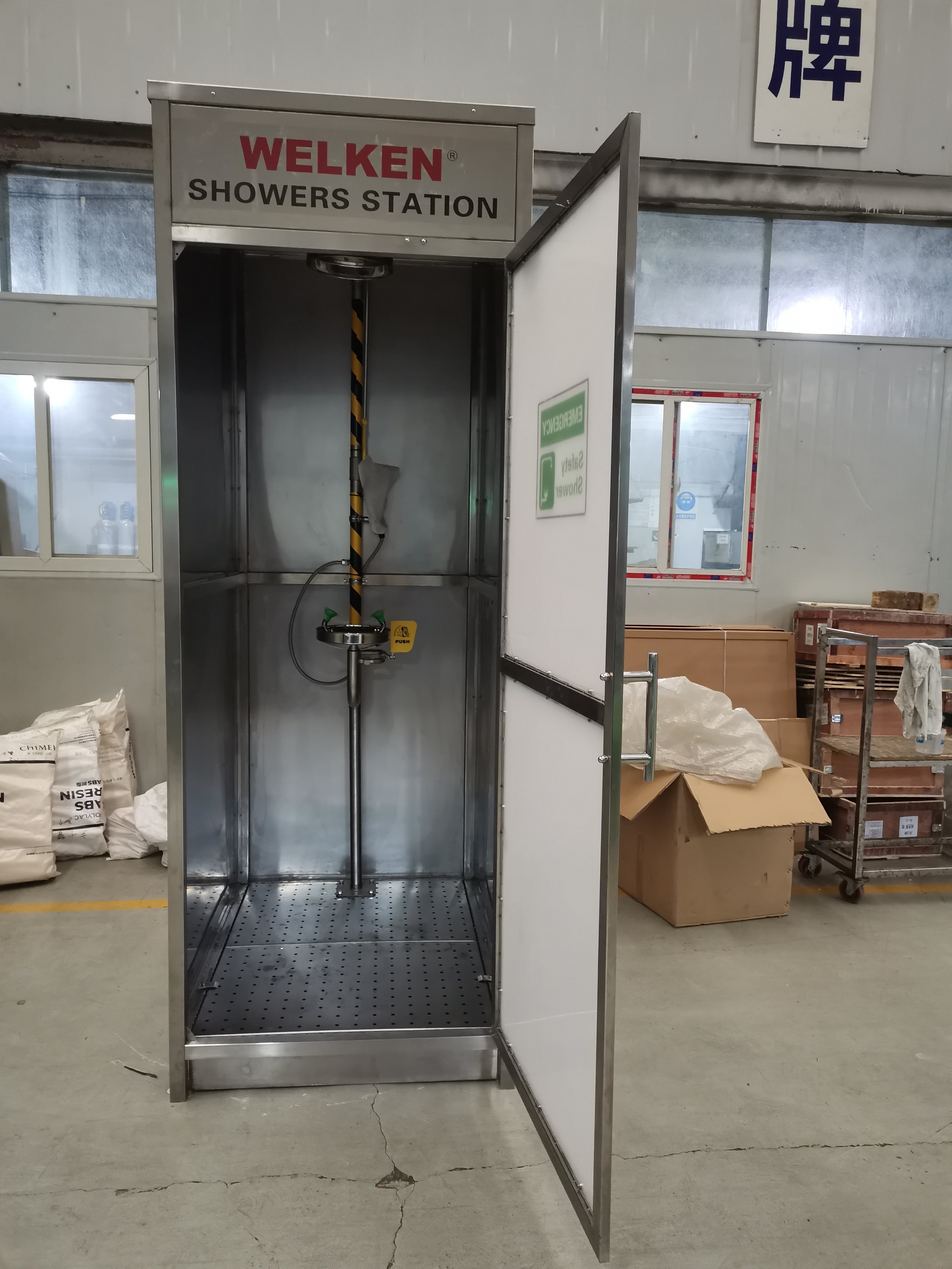 SS304 316 Combination Shower and Eye Wash Cabin Emergency EyeFace Wash Enclosed Eye Wash Cabin