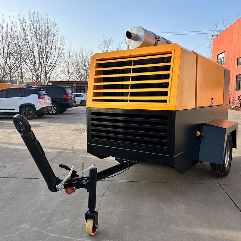 High Pressure Industrial 14 bar Diesel Portable Screw Air Compressor with Wheels for Mining