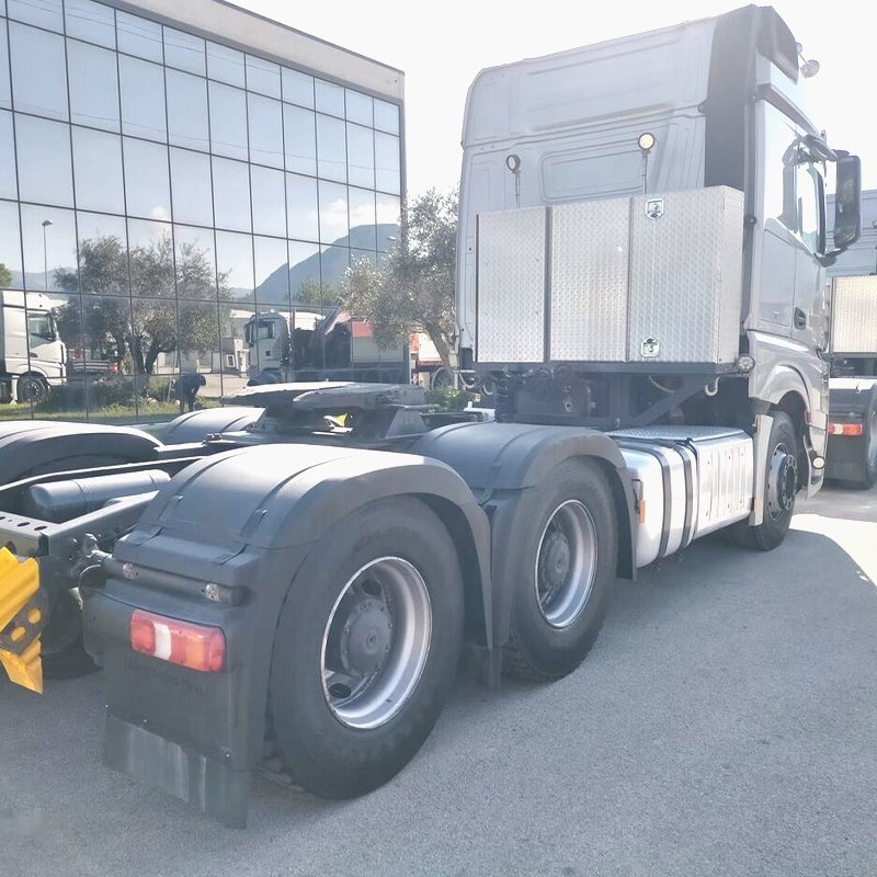 Good Condition Used 2652 10 Wheeler4*2 6*4 Cargo Trailer Head Trucks of Mercedes Actros