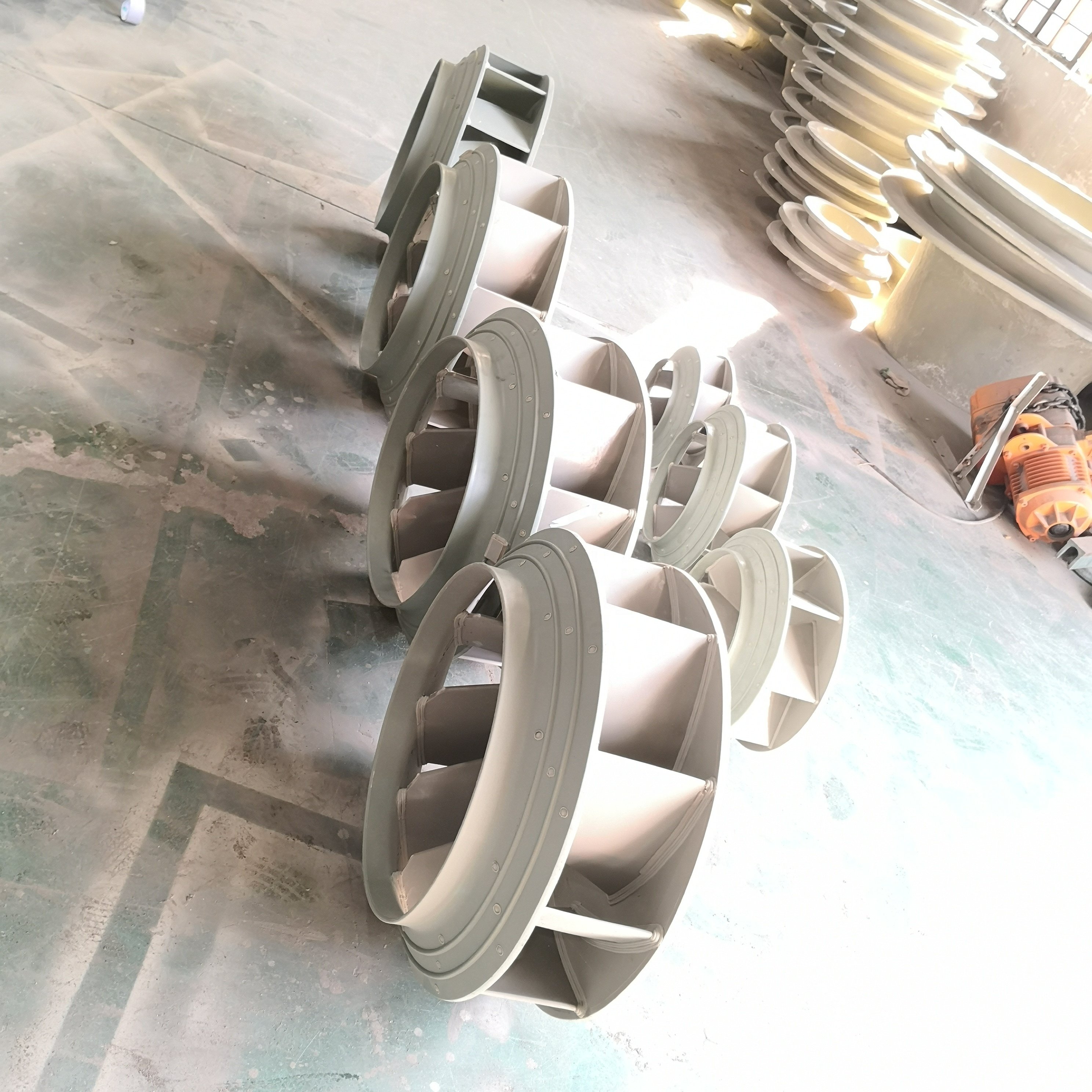 Hot Sales 355mm Single Inlet AC Air Blower Backward Curve Centrifugal Fan for Ventilation Fan Parts Manufacturing