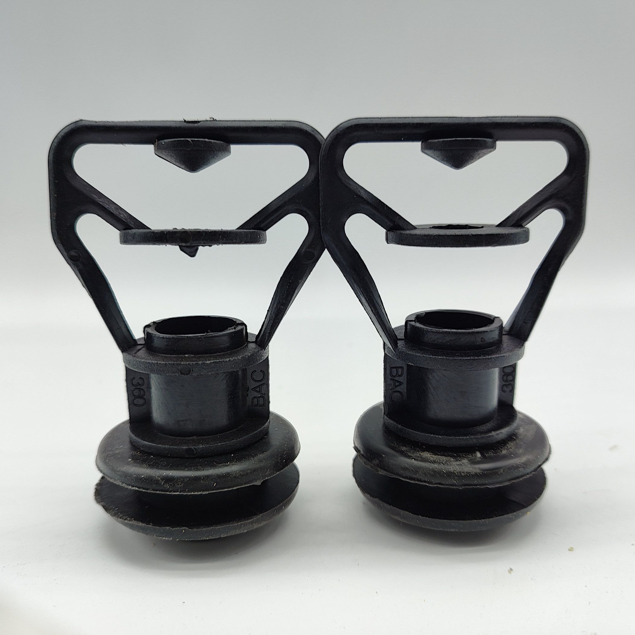 360 Degree Small Spray Nozzles for Counter Flow Cooling Tower Water Distribution Grommet Sprayer Condenser Cooling Tower Nozzle