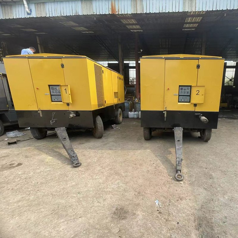 Used Atlas XAVS 196 Diesel Air Compressor 11m3/min 13.8bar 200Psi Refurbished Second-hand Compressor XAS97 XAS186 XRVS455
