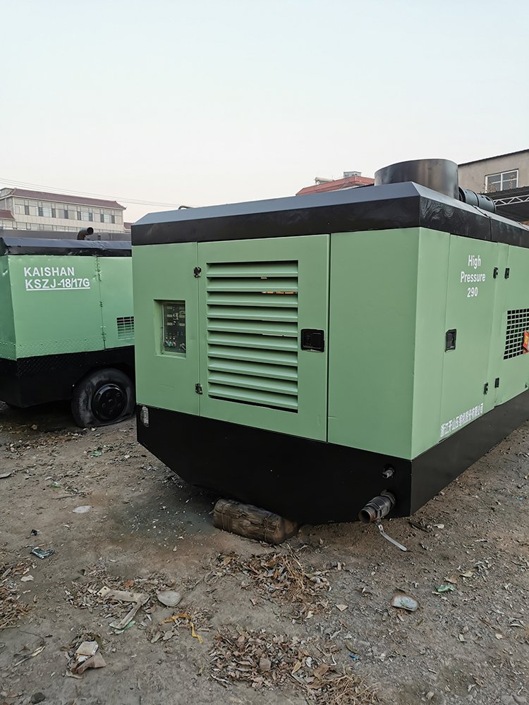 Second Hand Kaishan 26/20 air Compressor 2018 Model 20baryuchai Engine Stable diesel Screw air Compressor