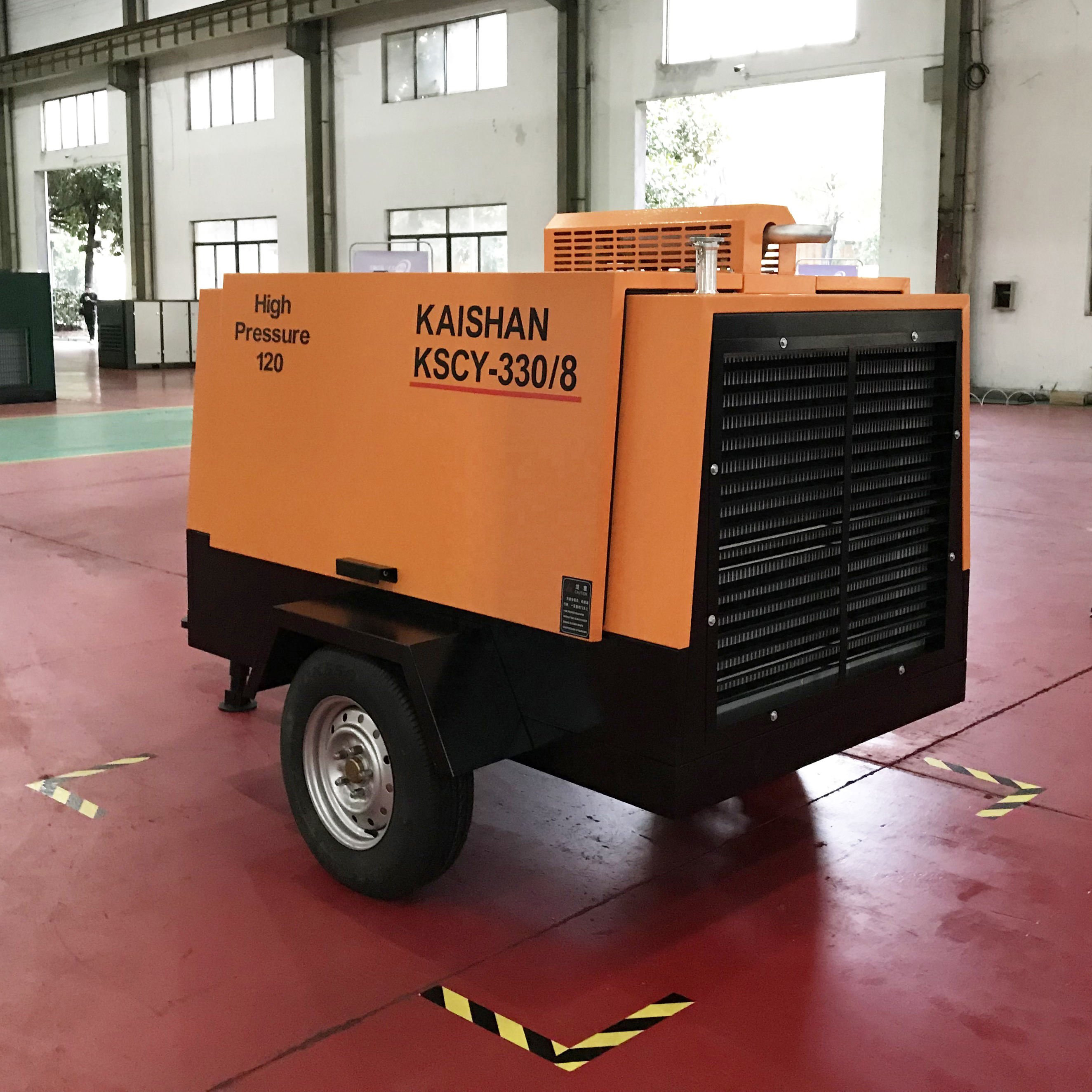 Industrial Mobile Big Capacity Portable Diesel Engine Screw Air Compressor for Drilling Borehole
