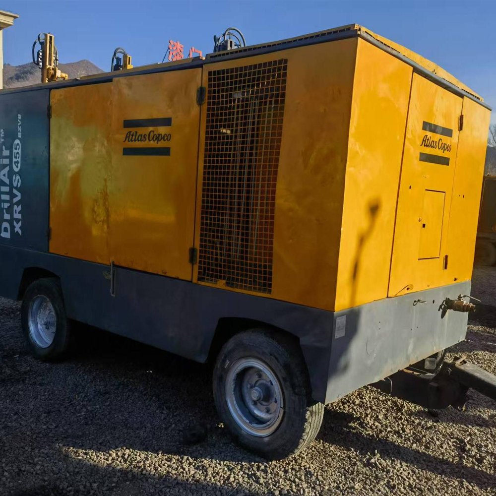XRYS1150 Atlas Copco 2-Stage Rotary Screw Air Compressor Diesel Core Dill Rig 35bar Diesel Engine Compressor