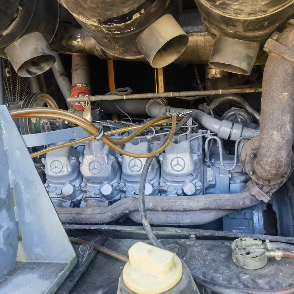 XRYS1150 Atlas Copco 2-Stage Rotary Screw Air Compressor Diesel Core Dill Rig 35bar Diesel Engine Compressor