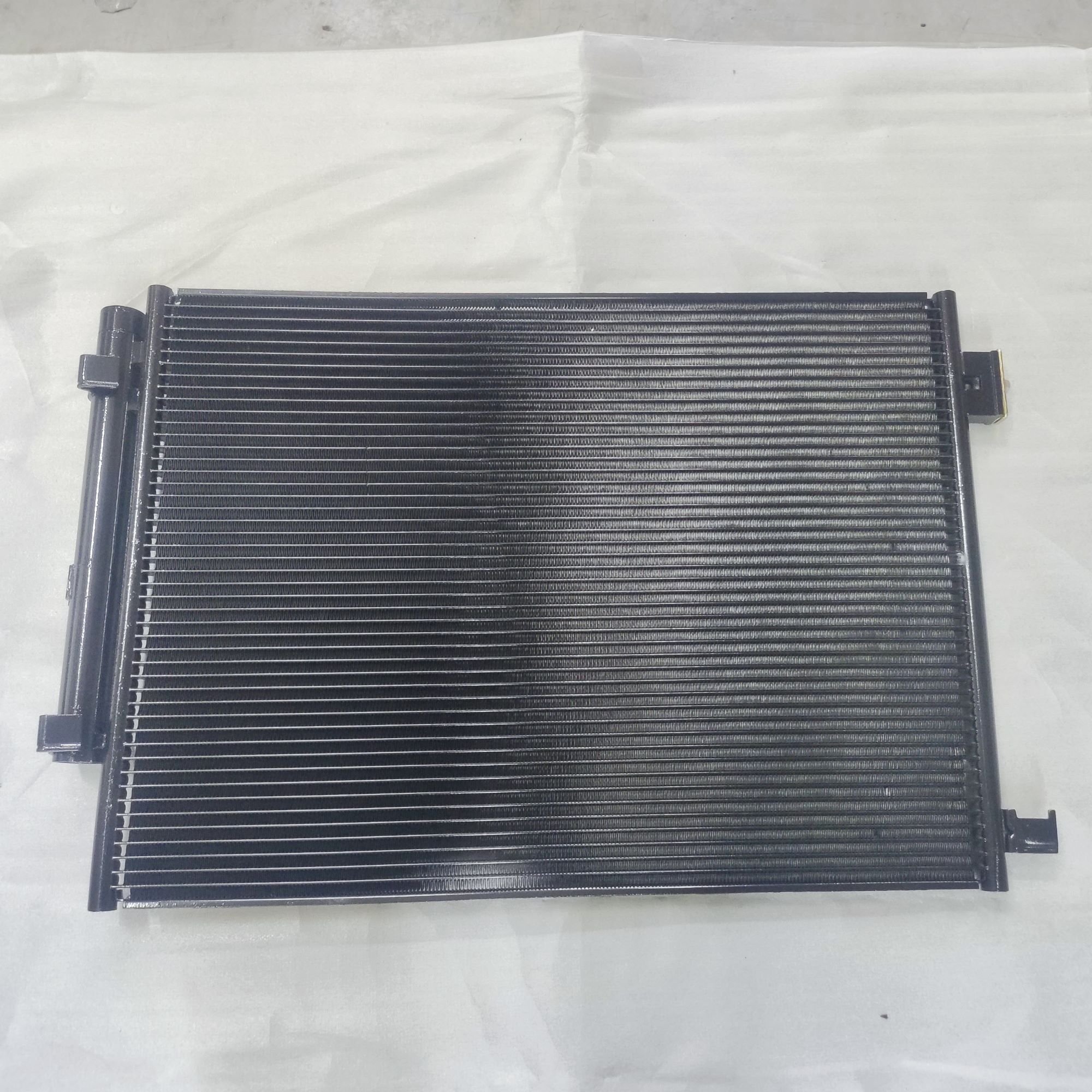 High Quality Wholesale Air Conditioner Condenser Radiator Replacement for Maserati Levante Quattroporte GHIBLI