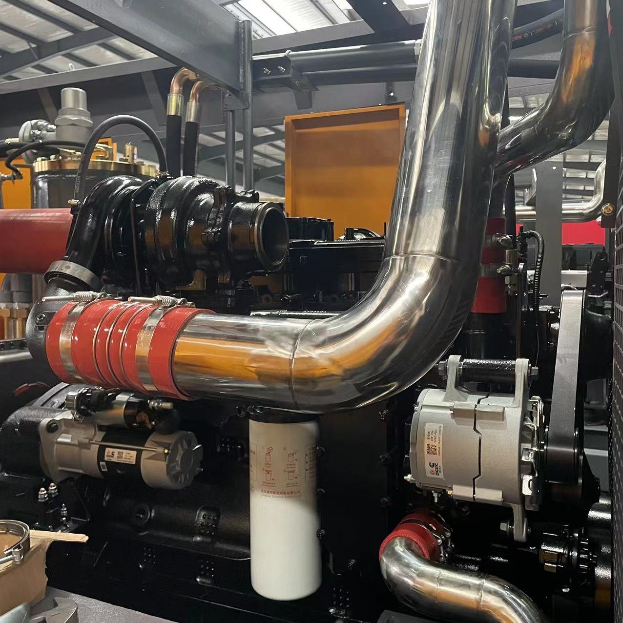 Hot Sale China 31m³/min 25Bar 309Kw Two-stage Portable Engineering Diesel Screw Air Compressor