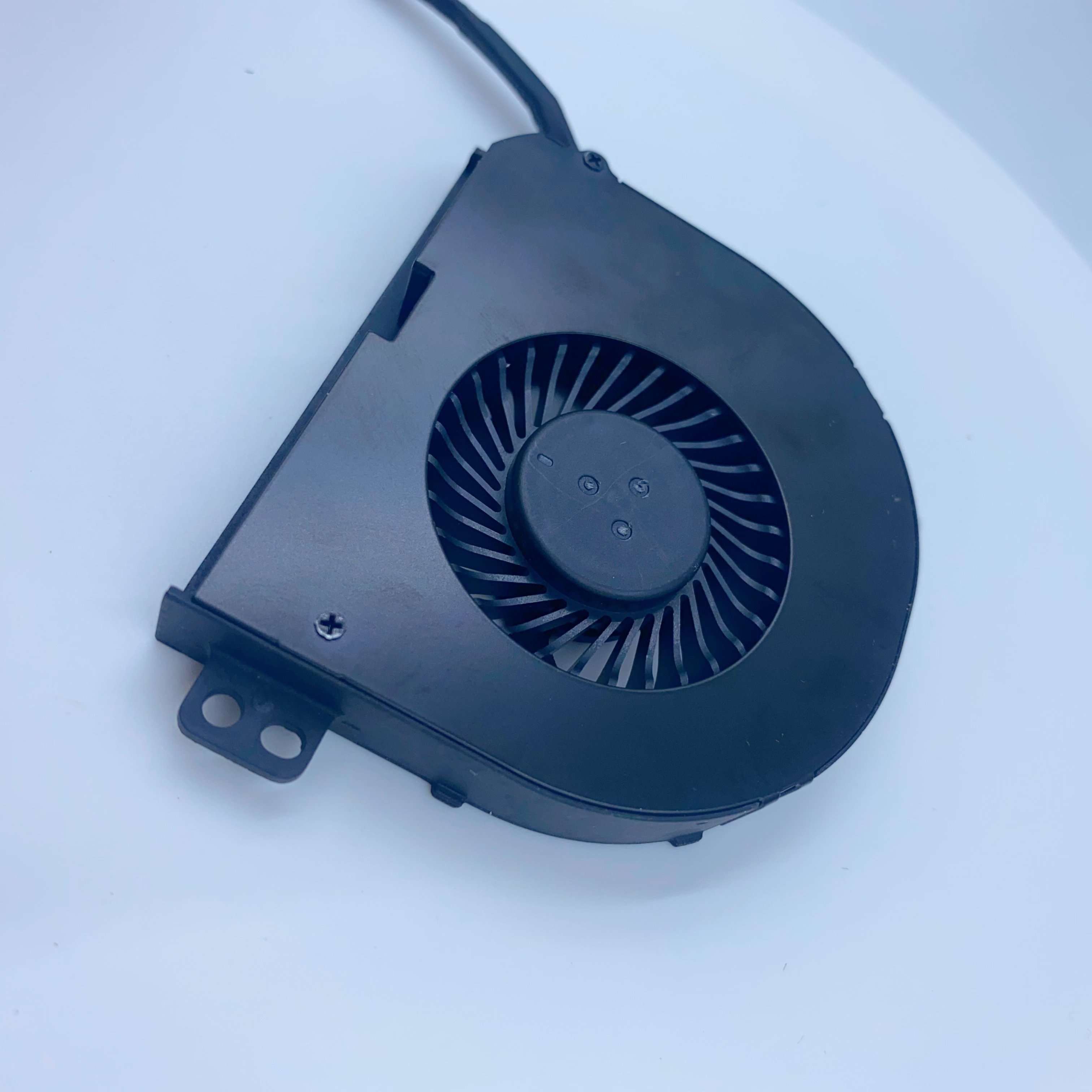AVC Blower Fan BATA0610R5U 5V DC 2.5W 0.5A 60X65X10mm 6.5cm 10CFM 4500RPM Mini Pc Cooling Fan for CPU Server/Pico VR