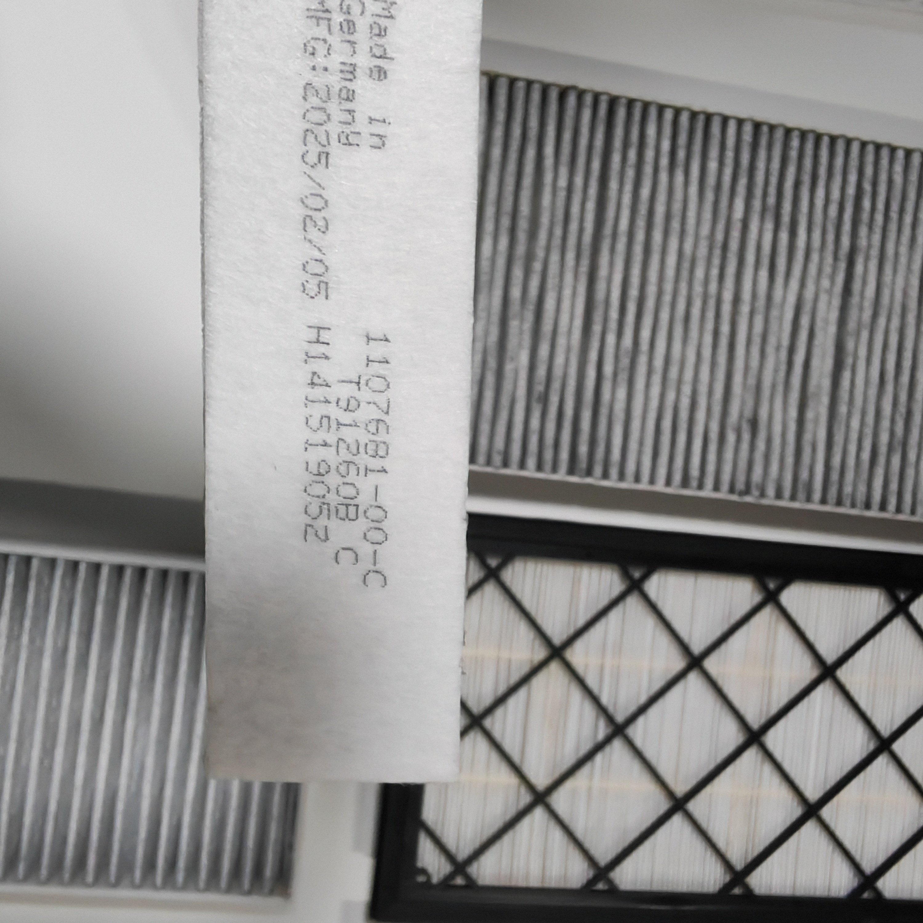 Applicable to Tesla ModelY-type Cabin air Filter 1813371/1658375/1658376 Activated Carbon air Conditioning Filter
