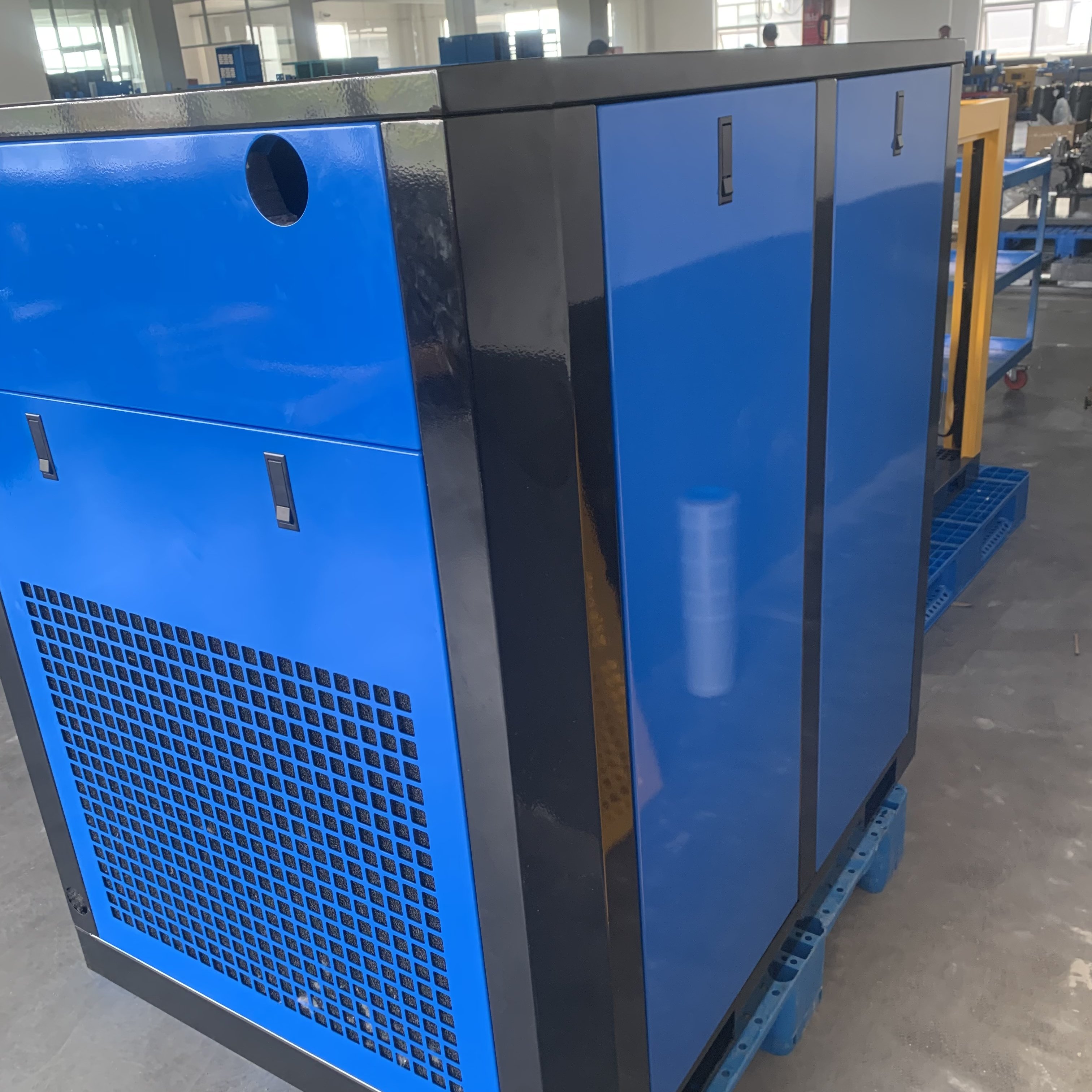 The Best-selling Screw air Compressor With Energy-saving Efficiency of up to 20-35%