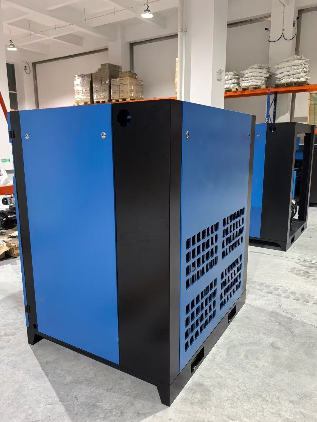 Silent 30kw Industrial Air Compressor 500L Portable Tank AC/Gas Power Source 11kw/15kw/22kw/37kw/45kw Motor Centrifugal Engine