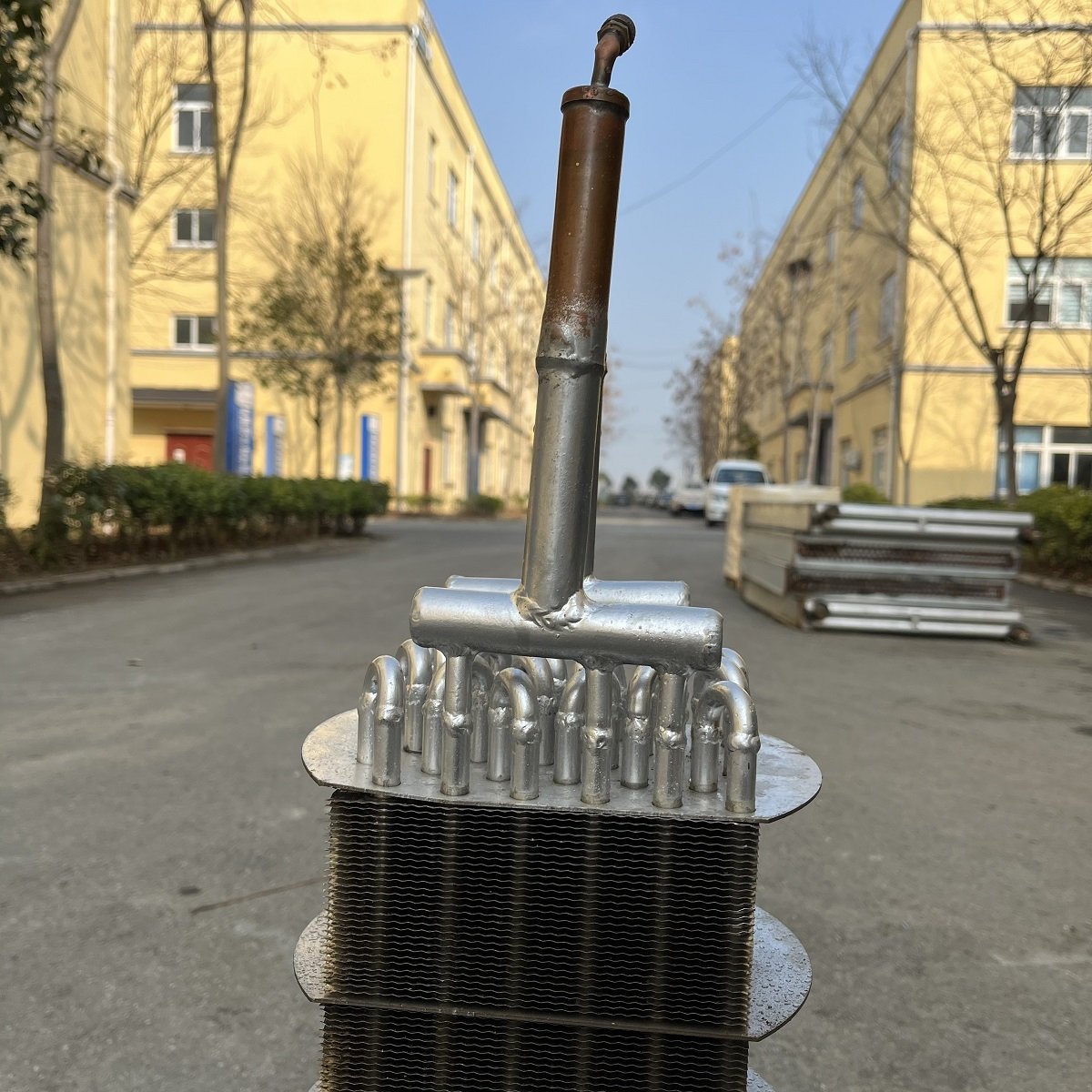 Customize the Evaporator of the Refrigerated air Dryer with Copper Tubes and Aluminum Foils.