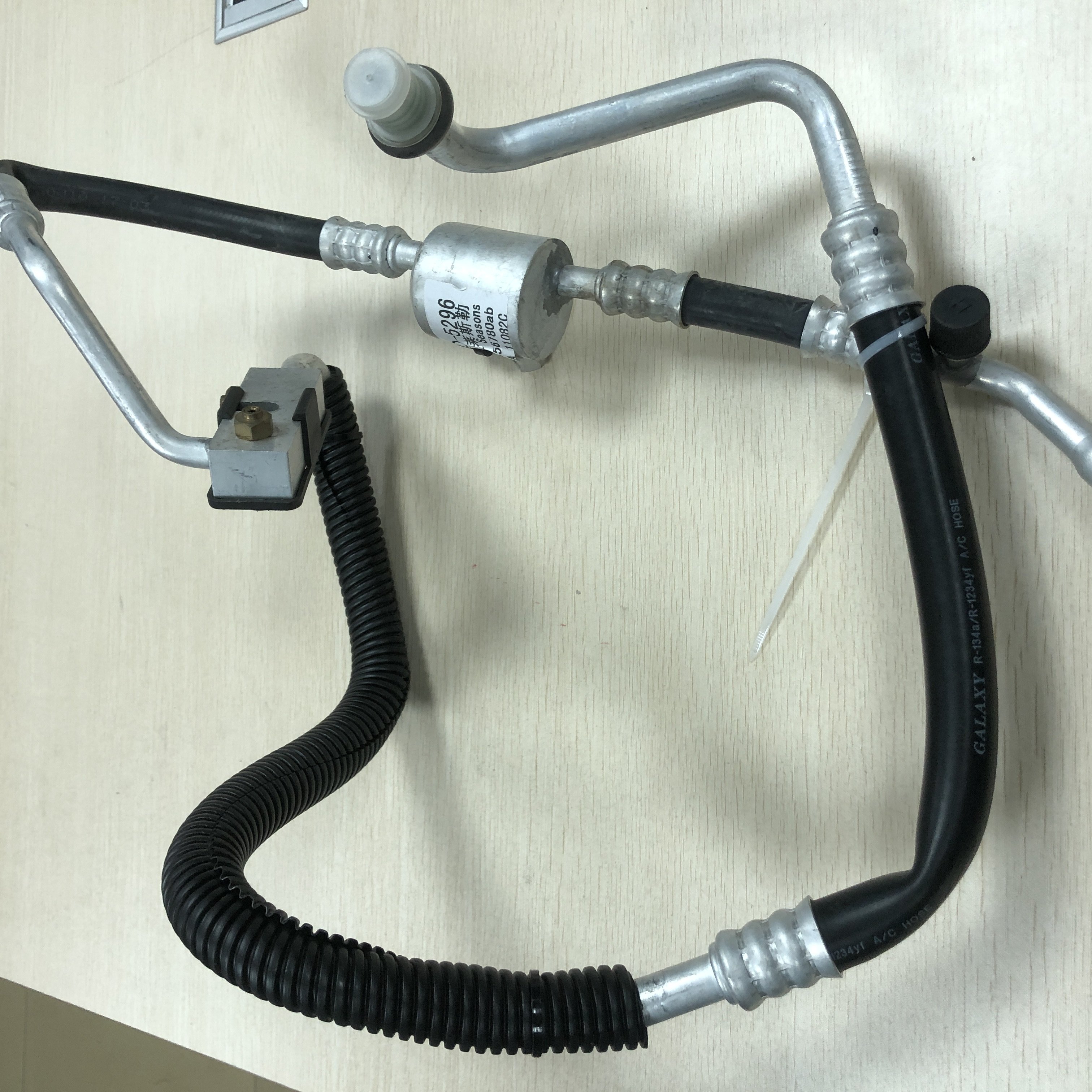 ZW CD-5144 Automotive air Conditioning Refrigerating Hose air Conditioner Condenser Receiver Filters Drier Hose Assembly