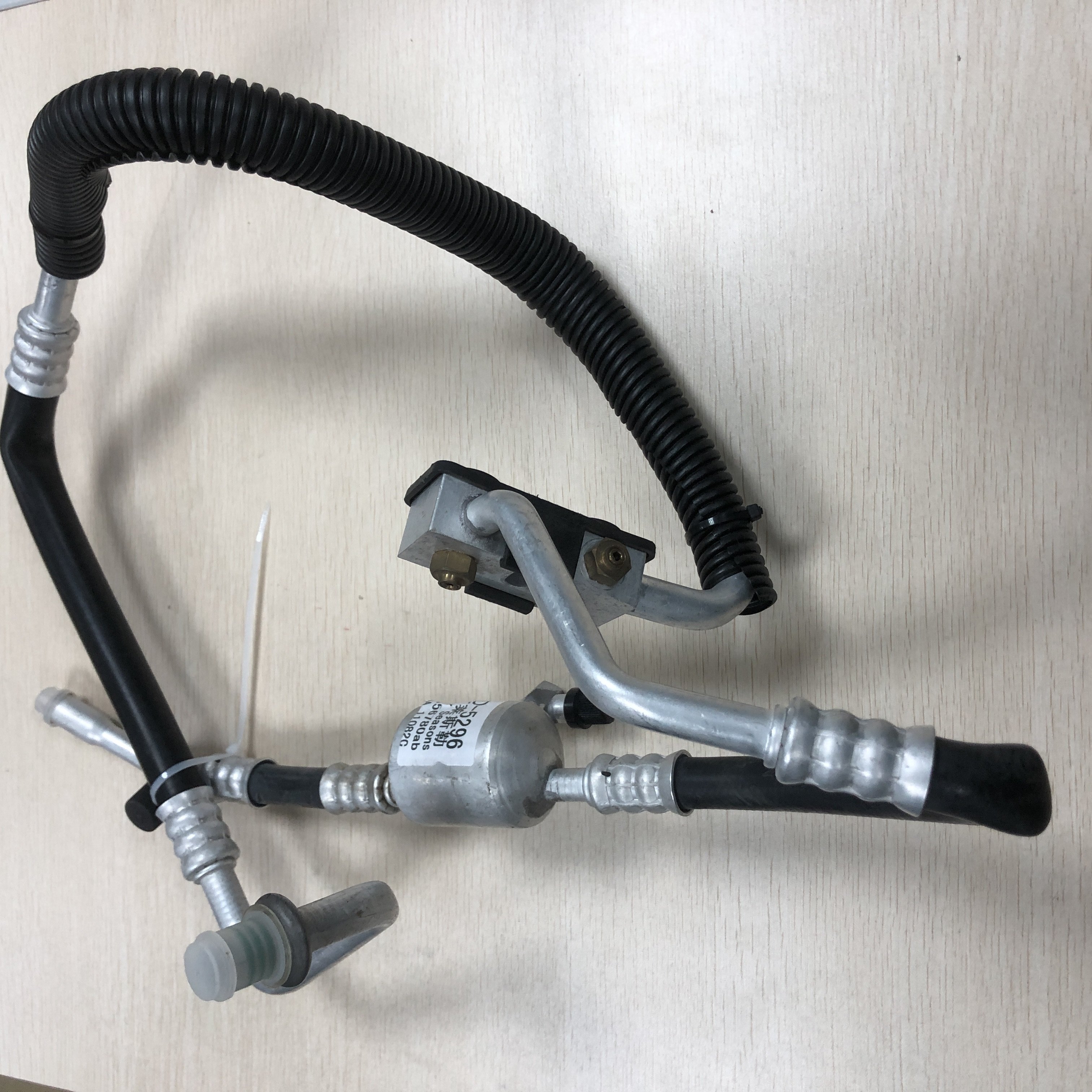 ZW CD-5144 Automotive air Conditioning Refrigerating Hose air Conditioner Condenser Receiver Filters Drier Hose Assembly