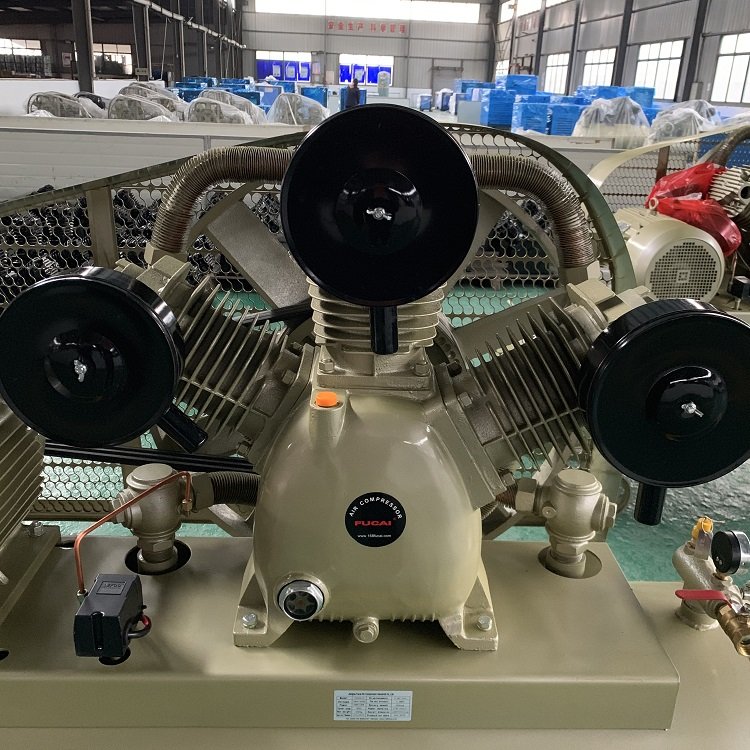 FUCAI Compressor Machine 10HP 230L tank High Performance Heavy Duty Industrial Belt Piston air Compressor
