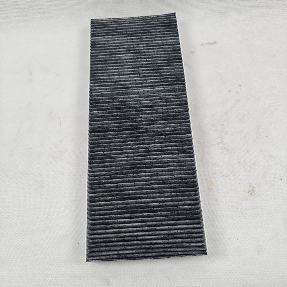 SINOTRUCK HOWO Truck Accessories High Quality New Cab Air Filter 81619100019 Paper Cover for Car Model