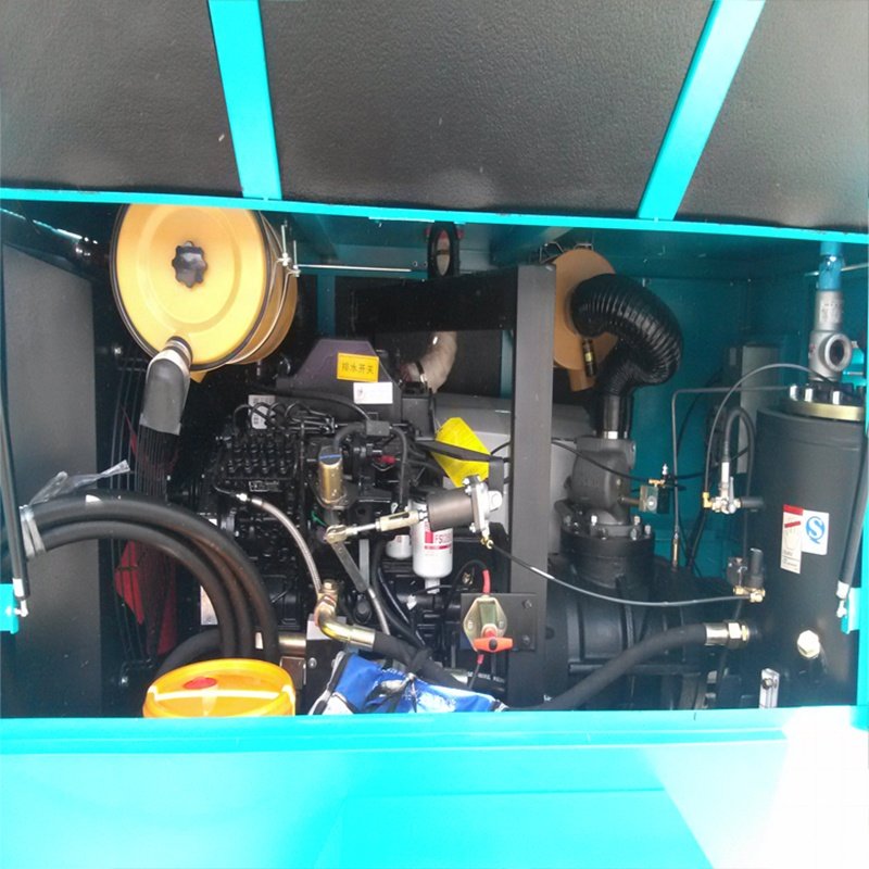185 Cfm 7bar Portable Diesel Engine Screw Air Compressor with Wheels