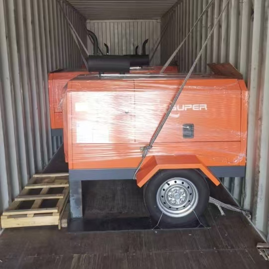 Diesel Engine Mobile Screw air Compressor 37kw 8bar 185cfm Factory Price
