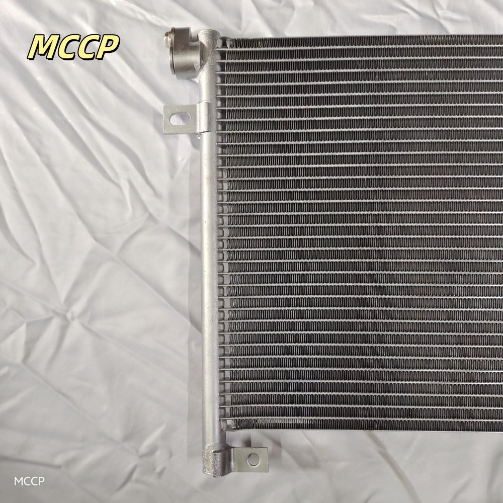 Truck Condenser FM420FM460FM500 air Conditioning Condenser Radiator 22768793