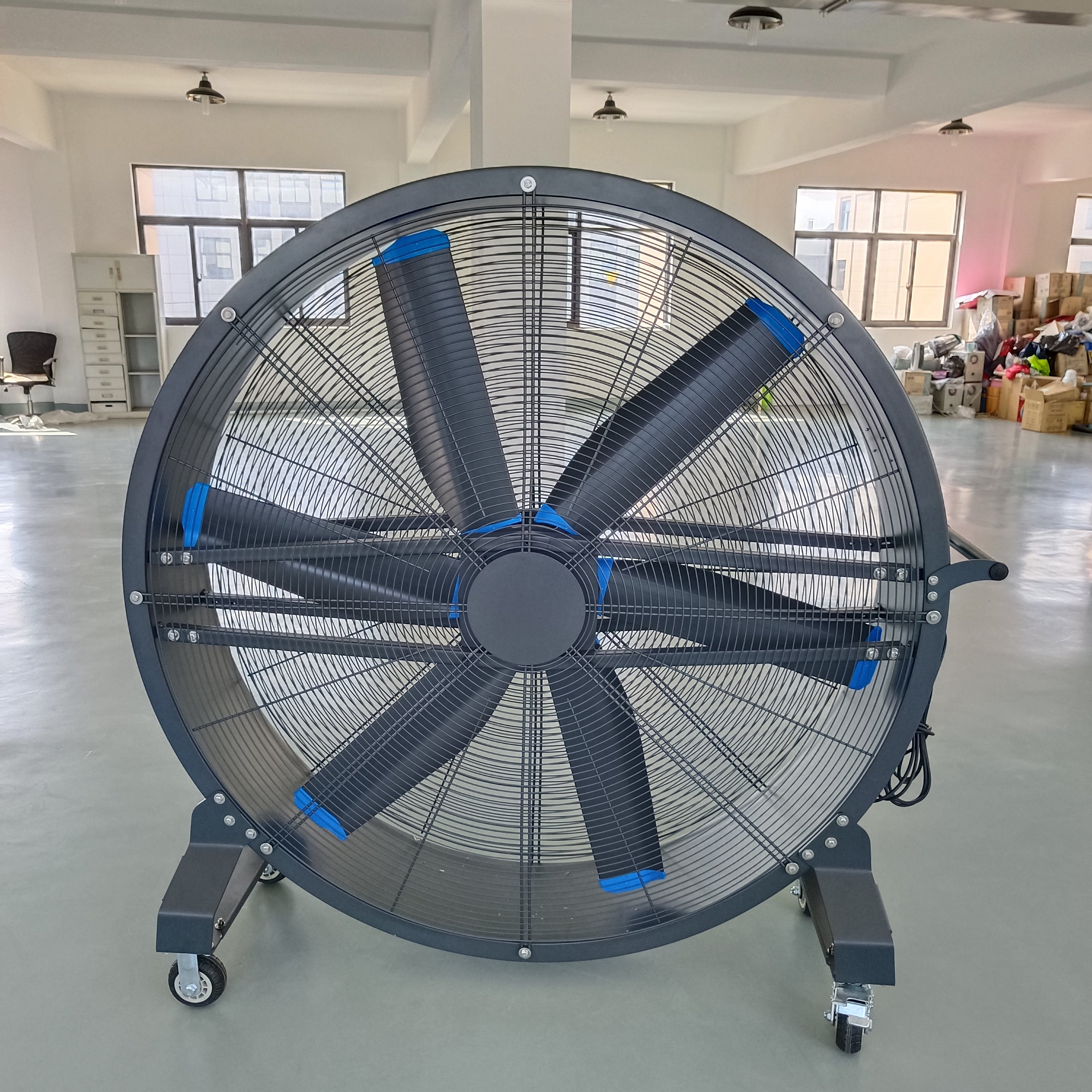 Industrial HVLS Big Standing Gym Huge Barrel Fans Portable Hvls Fan Floor Fan Large PMSM Motor for Gym air Circulation Cooling