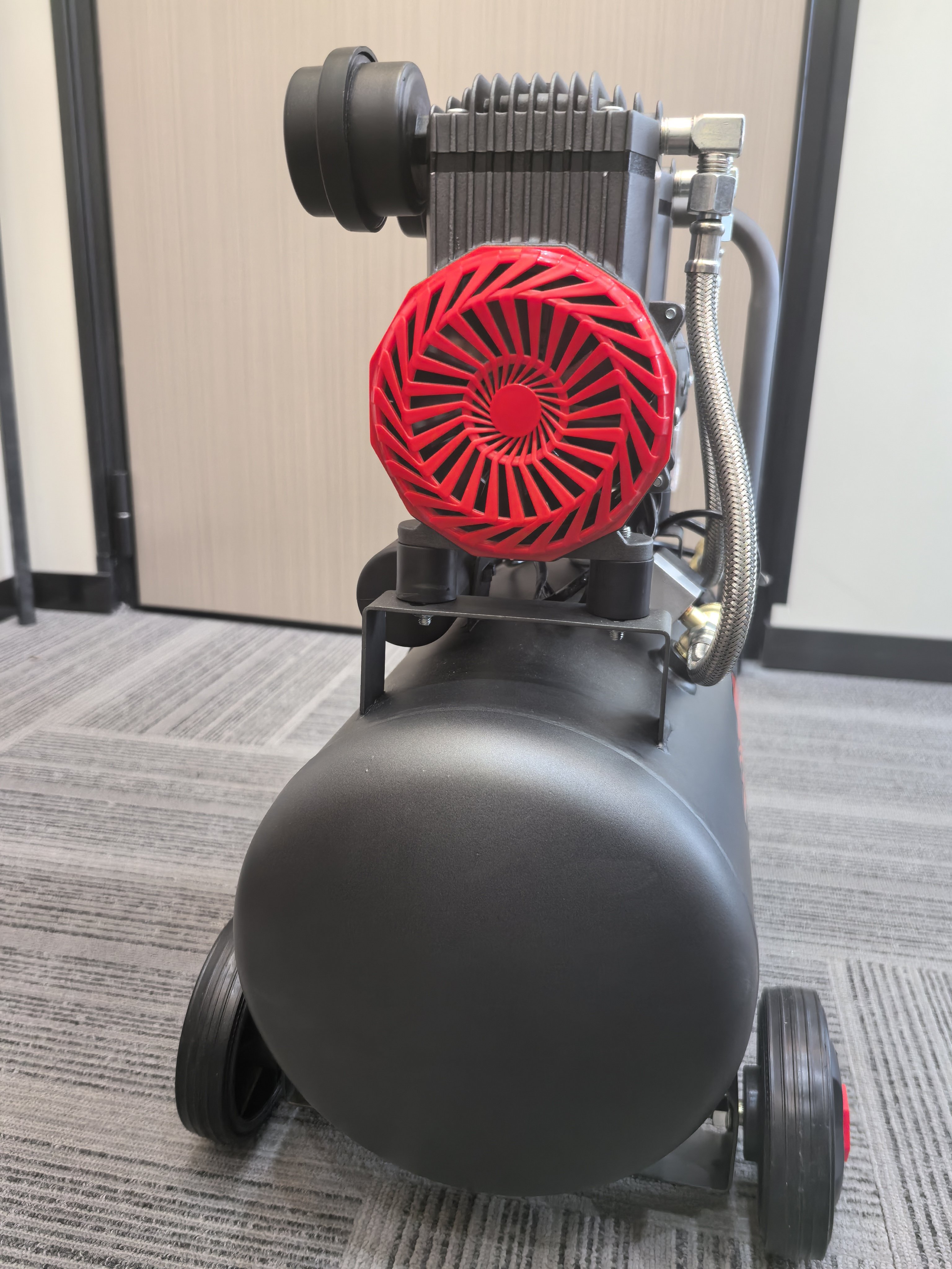 Portable 30L Tank Industrial Air Compressor 2.2HP 8bar Power New Generation Industrial Compressors