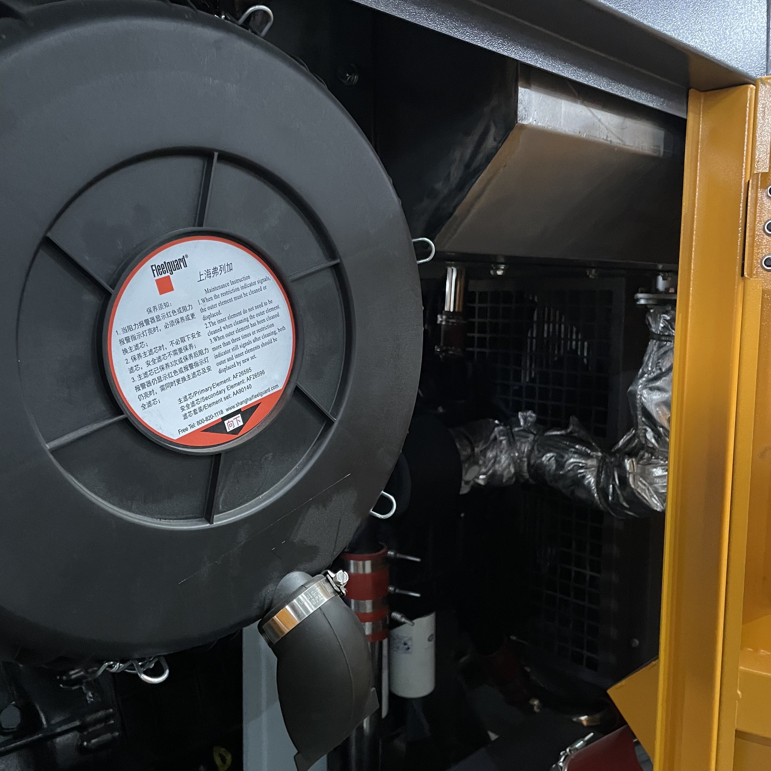 Factory 650cfm 18 bar 18 M3/min Water Well Drilling Diesel Screw Stationary Air Compressor