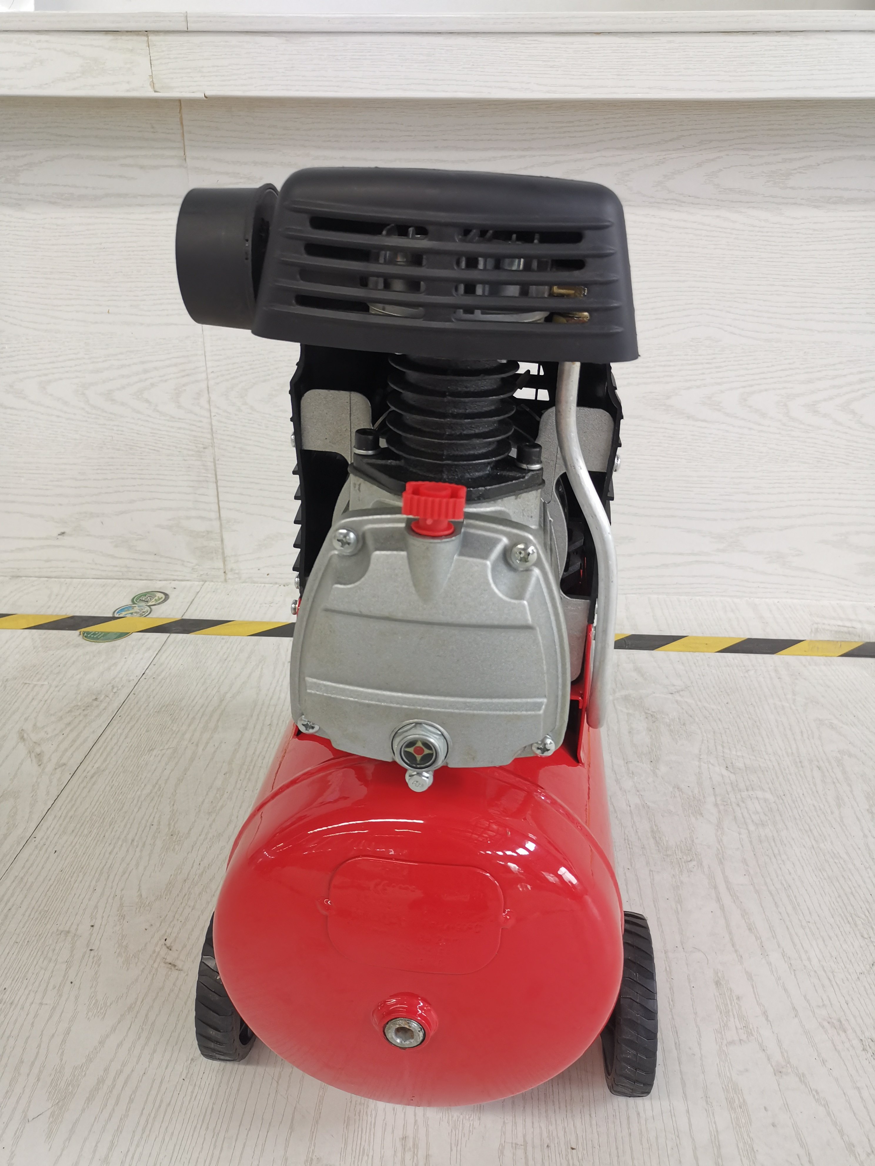 Grand Sales Lubricated air Compressor 1200w with tank 24L in Stock Low Price