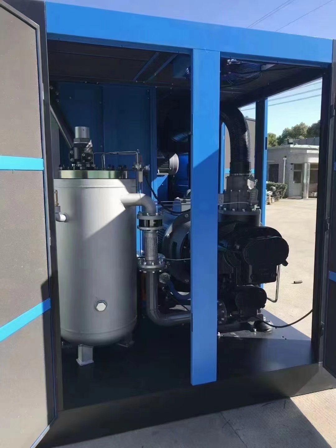 High Efficiency Two-stage Screw air Compressor with Variable Frequency and Permanent Magnet Motor for Two-stage air Compressor
