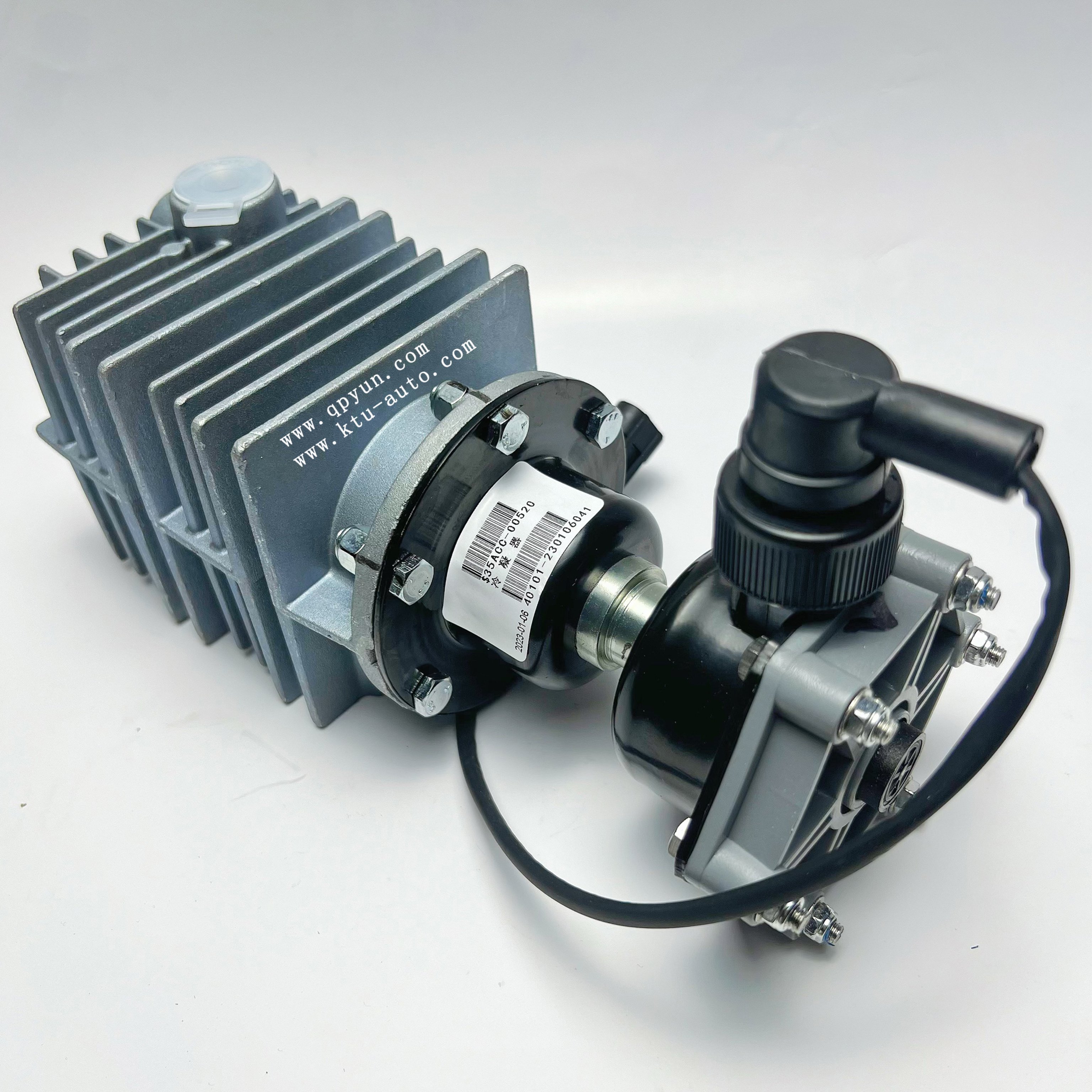 Air Condensate Separator Oil-water Separator 35ACC-00520 air Condenser for Higer Bus