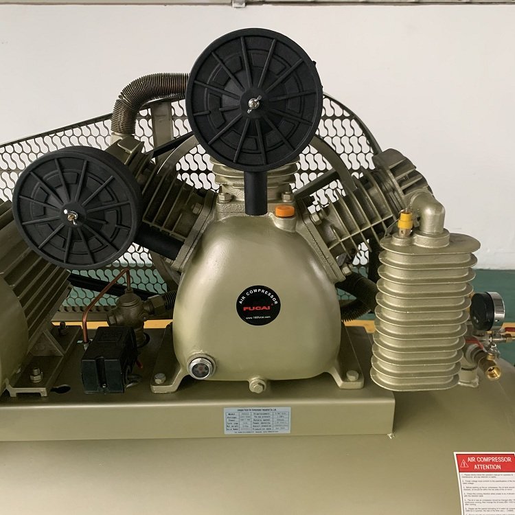 FUCAI Heavy Duty Low Noise 10hp 7.5kw 12.5bar Belt Driven Piston air Compressor