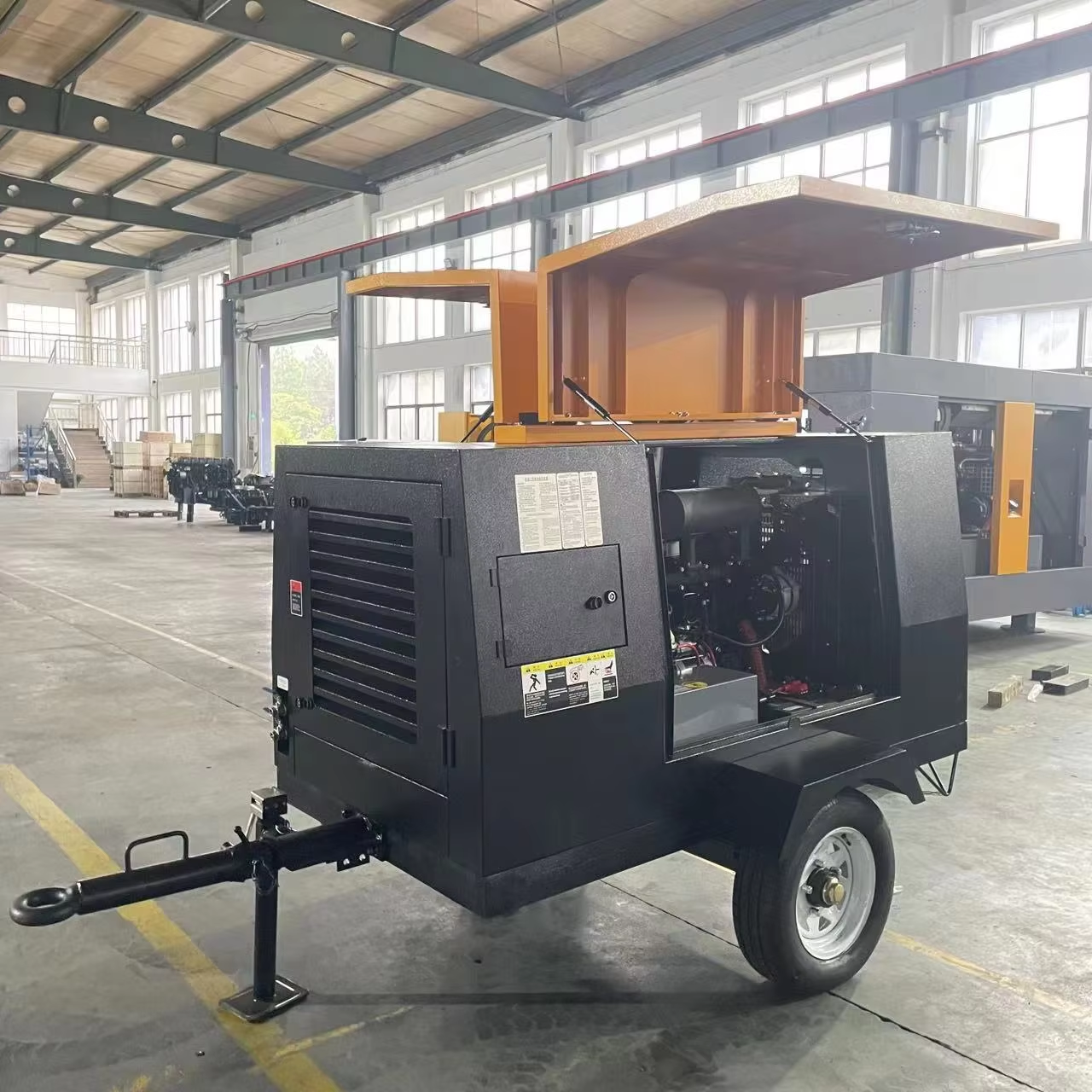 Factory Price Hot Selling 5m³/min 8bar 1400kg Portable Screw Diesel Air Compressor