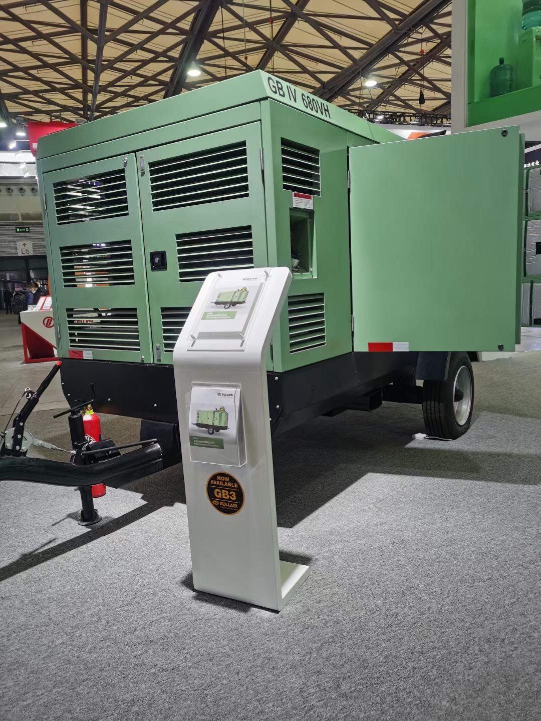 Sullair 655RH Diesel Portable Rotary Lubricated Screw Air Compressor 655cfm 18.5m³min 100psig 7bar