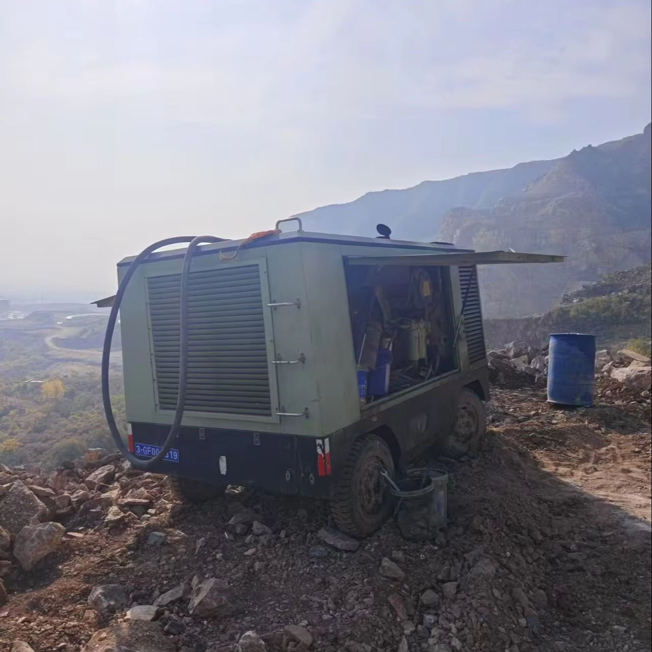 Used High Quality Portable Screw Air Compressor Diesel Compressor