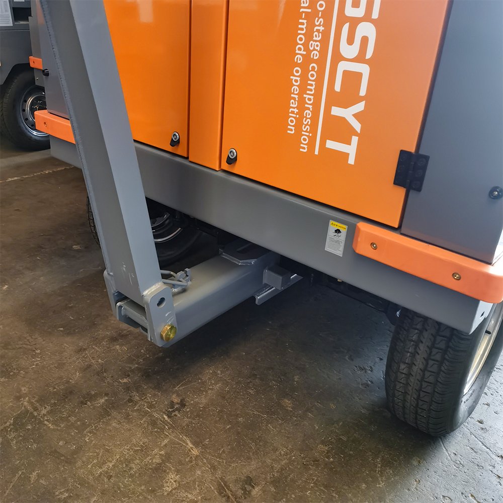 608cfm 12bar Diesel Engine Screw Compressors Portable air Compressors for Construction Work Mining Industry
