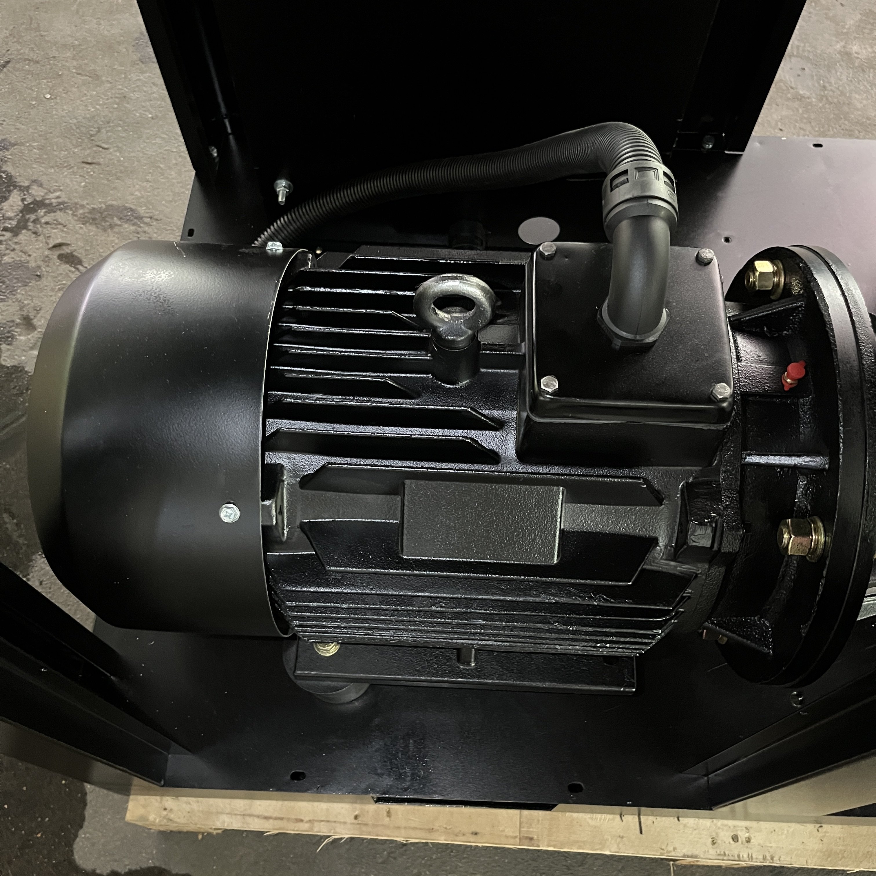 CE Certified 30HP 22KW IP54 Fixed Speed Screw Air Compressor 220V/60HZ 380V/50HZ 3 Phase 8Bar Pump Engine Motor Gear IP54