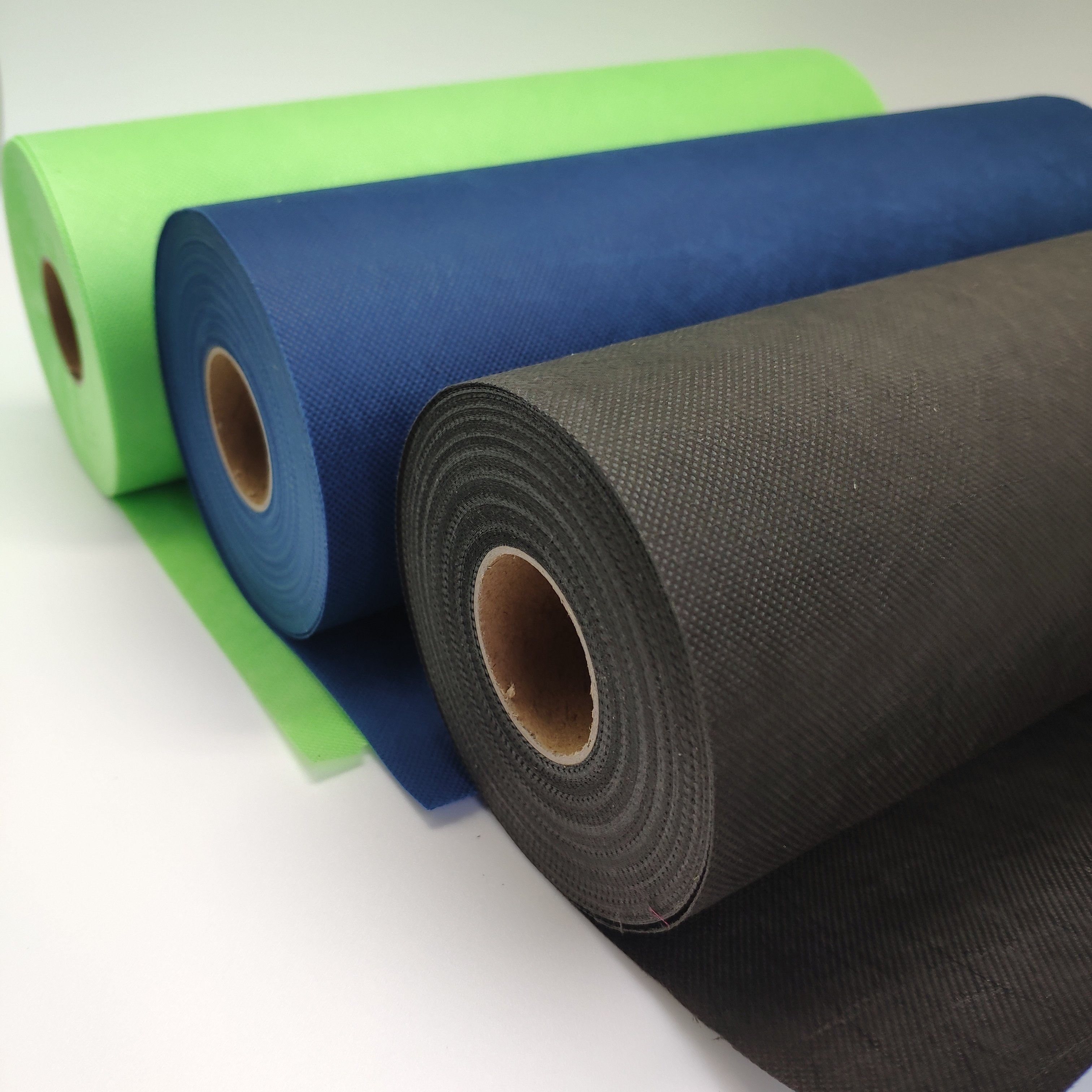 High Quality Breathable Environmentally Friendly Materials 100% Polypropylene 25gsm BFE 99% Melt Blown Nonwoven Filter Cloth
