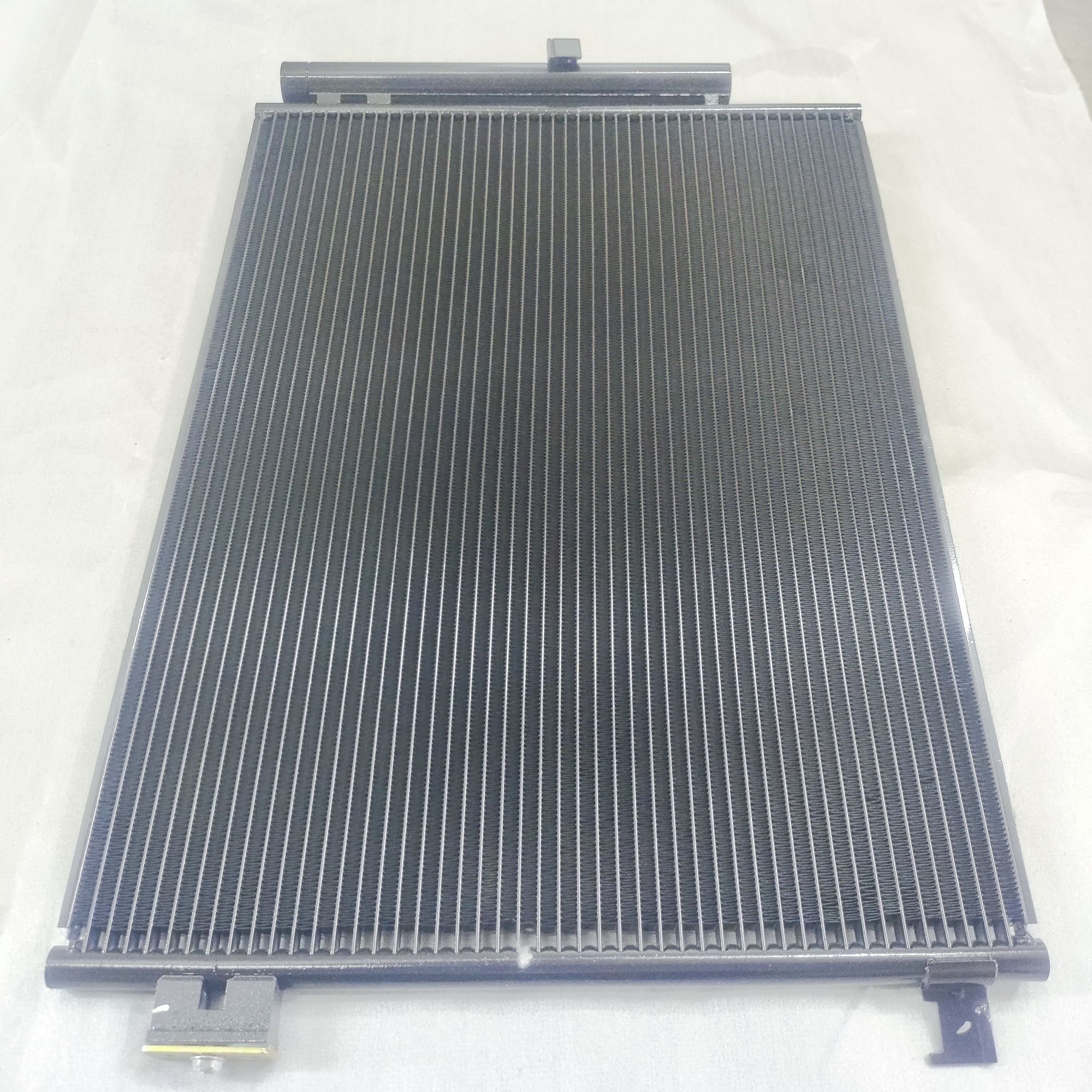 New A/C Aluminum Condenser Replacement Radiator for Maserati Levante Quattroporte GHIBLI