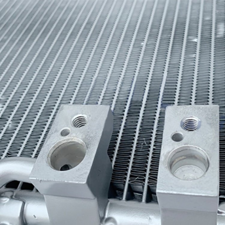 Factory Supply Auto Air Conditioning Condenser Car AC Condenser for VW GOLF & VOLKSWAGEN JETTA OEM 5C0820411E