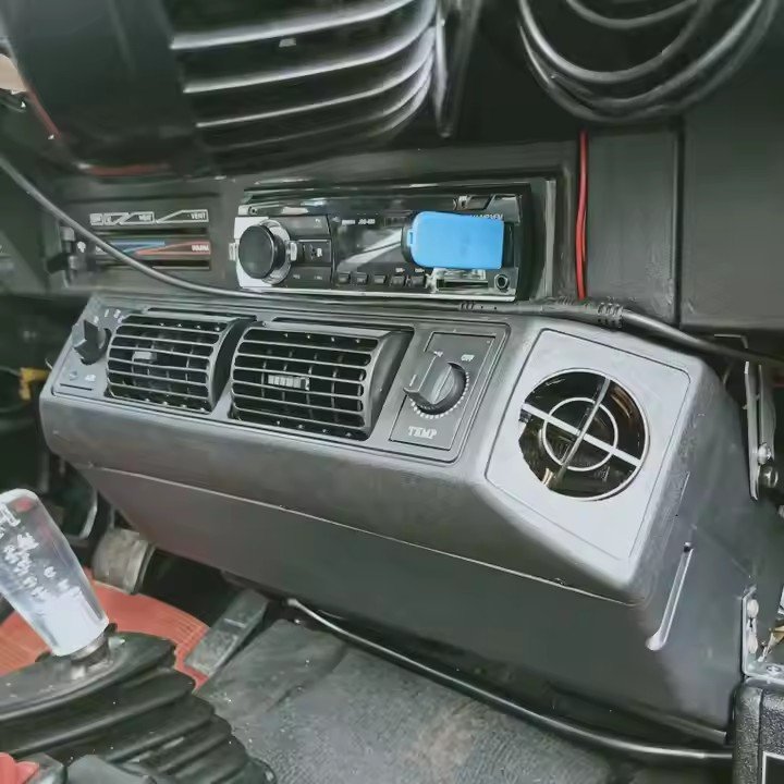 Factory Wholesale Truck RV Cooling 12V Electric Universal Under Dash Kit Cooling 12V Vehicle air Conditioner for Car