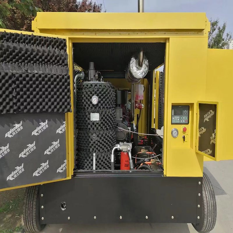 60KW Hot Selling Product Single-compression Diesel Mobile Screw Air Compressor