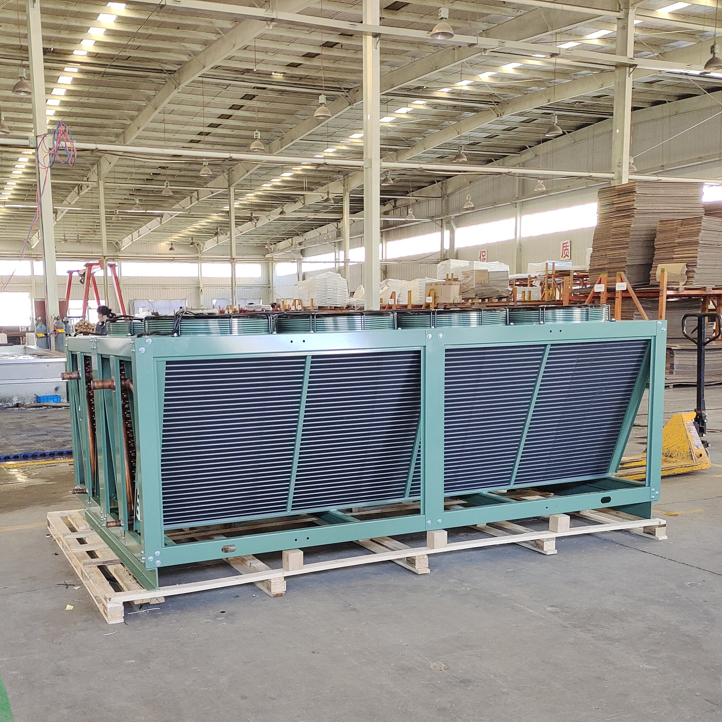 W-type Air-cooled Condenser, Cold Storage Refrigeration Equipment, 8 Fans, Big Condensing Area